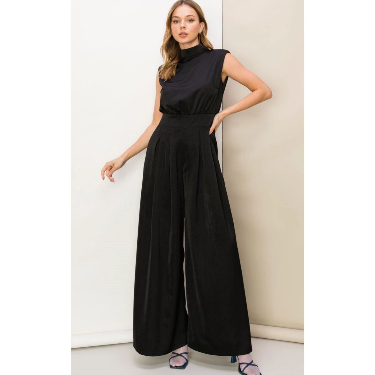 Women’s High-Neck Sleeveless Jumpsuit