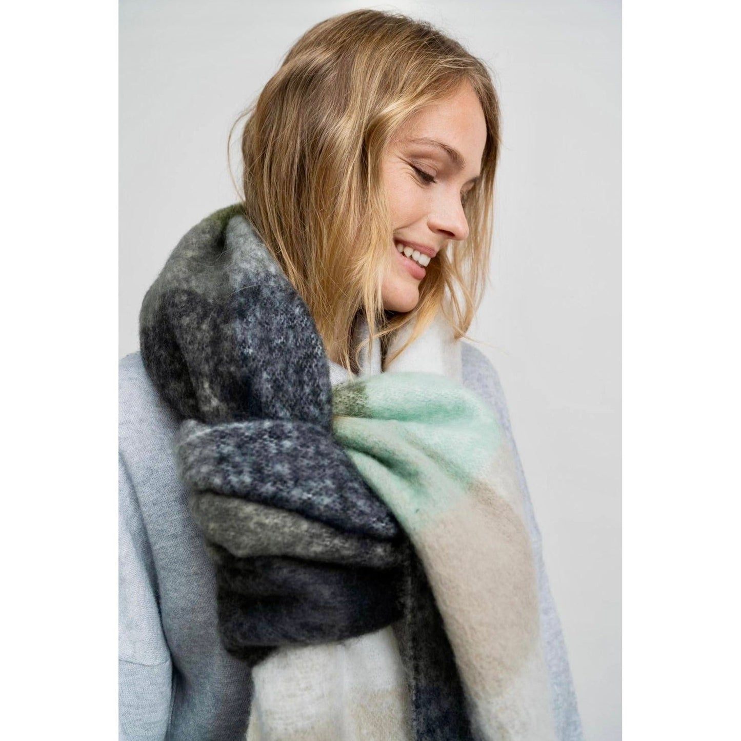 Checkered Scarf Soft Warmth Irish Gifts Online - lalucianagh