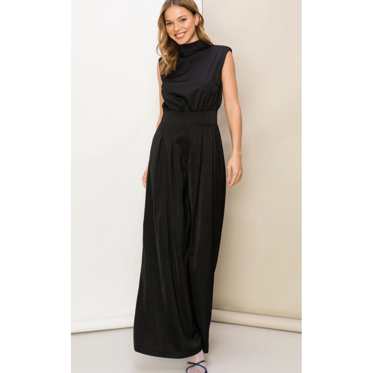 Women’s High-Neck Sleeveless Jumpsuit