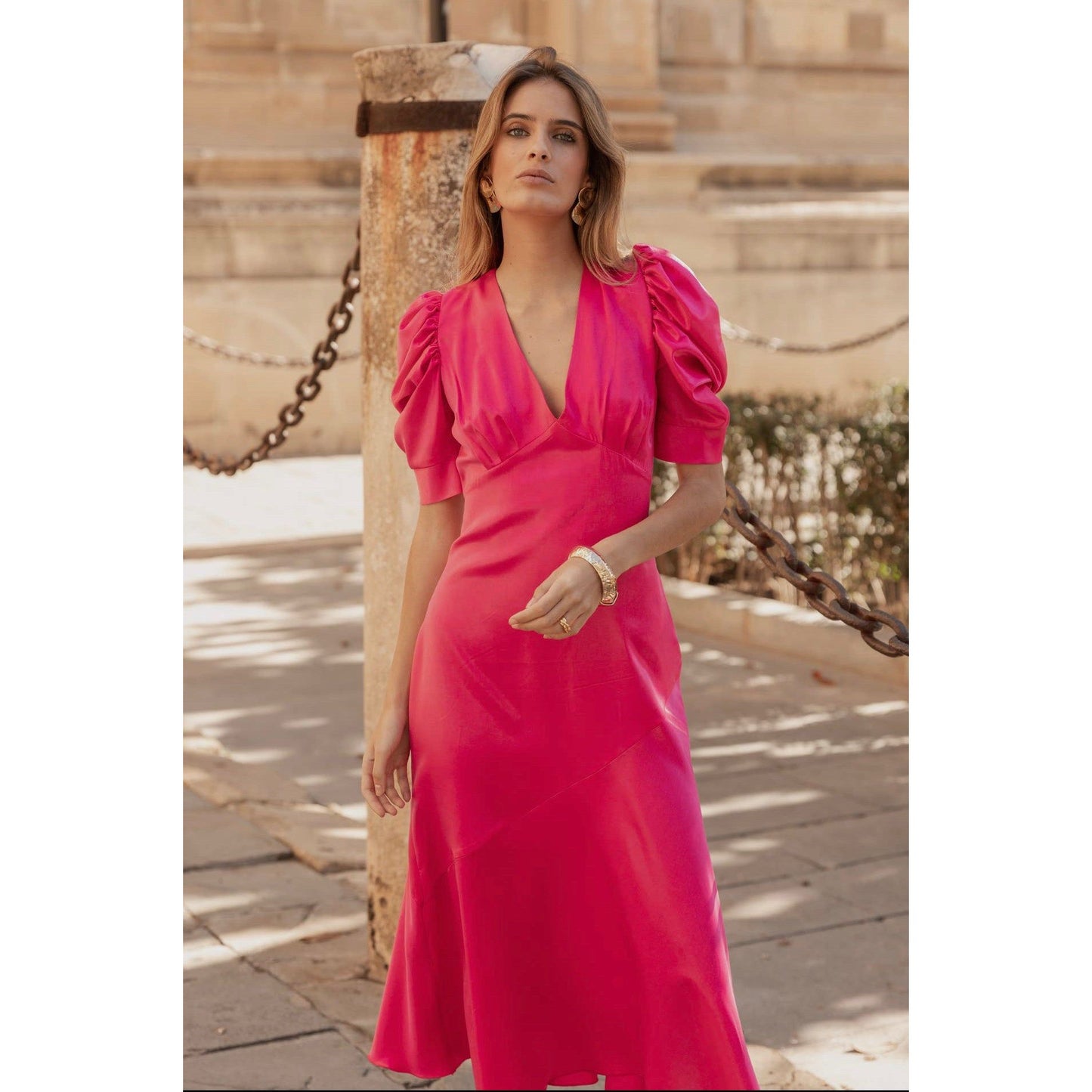 Women’s Puff Sleeve Mid-Length Dress