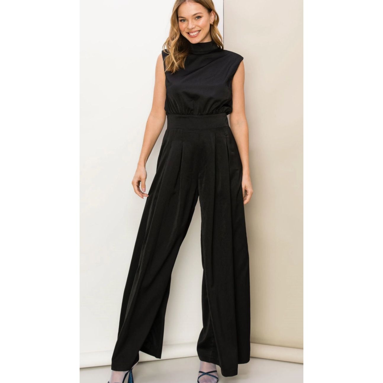 Women’s High-Neck Sleeveless Jumpsuit