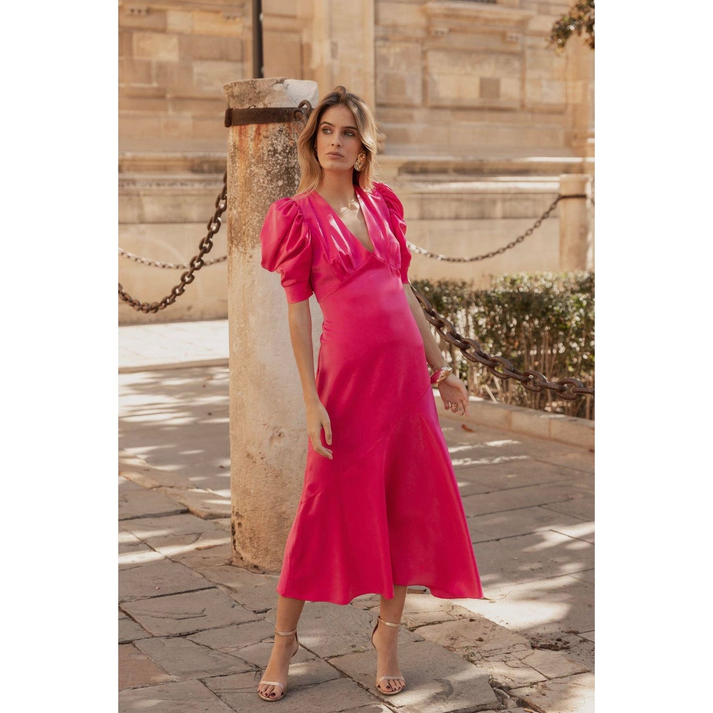 Women’s Puff Sleeve Mid-Length Dress