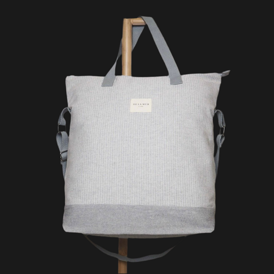 The Tote Bag Minimalist