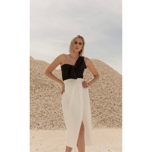 Asymmetry Half-Shoulder Monochrome Dress for Women
